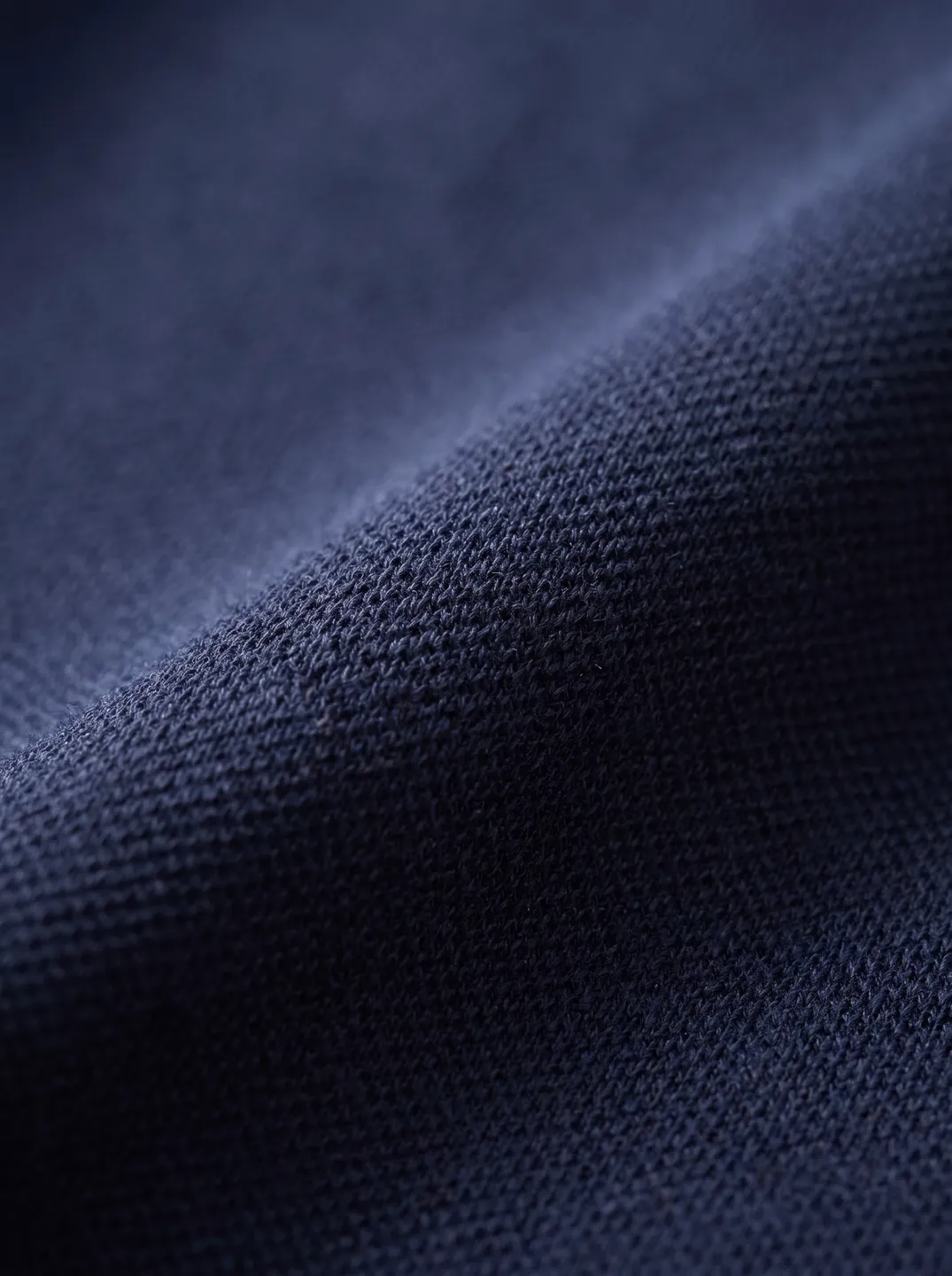 Navy Long-Sleeve Polo Shirt · Logo and design details · PM-C-008 / 5