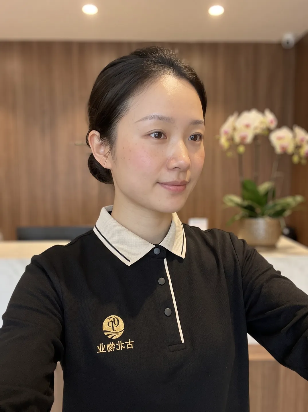 Black Long-Sleeve Polo Shirt · Styling and setting · PM-C-013 / 7