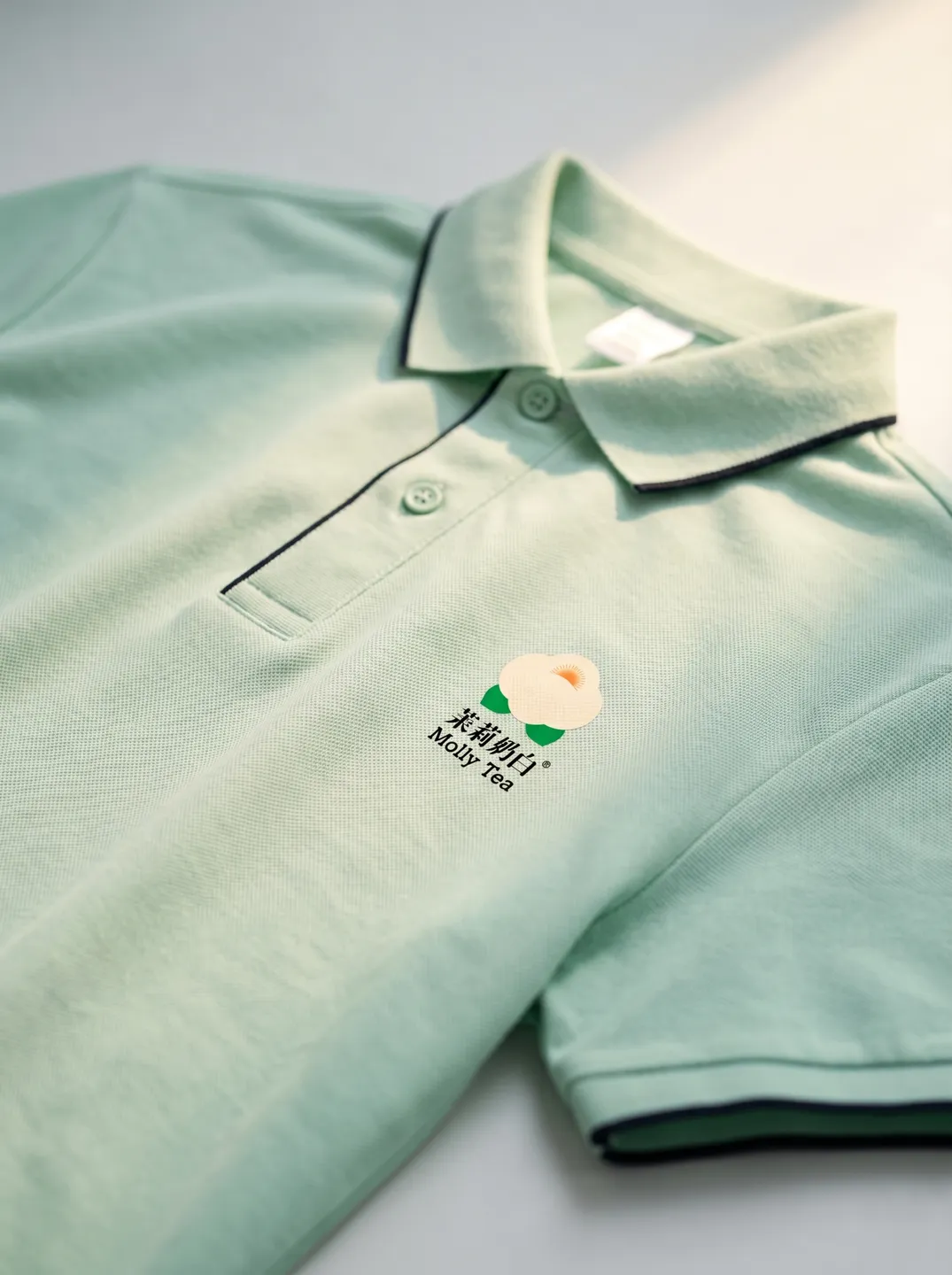 Mint Polo Shirt · Logo and design details · PM-C-073 / 6