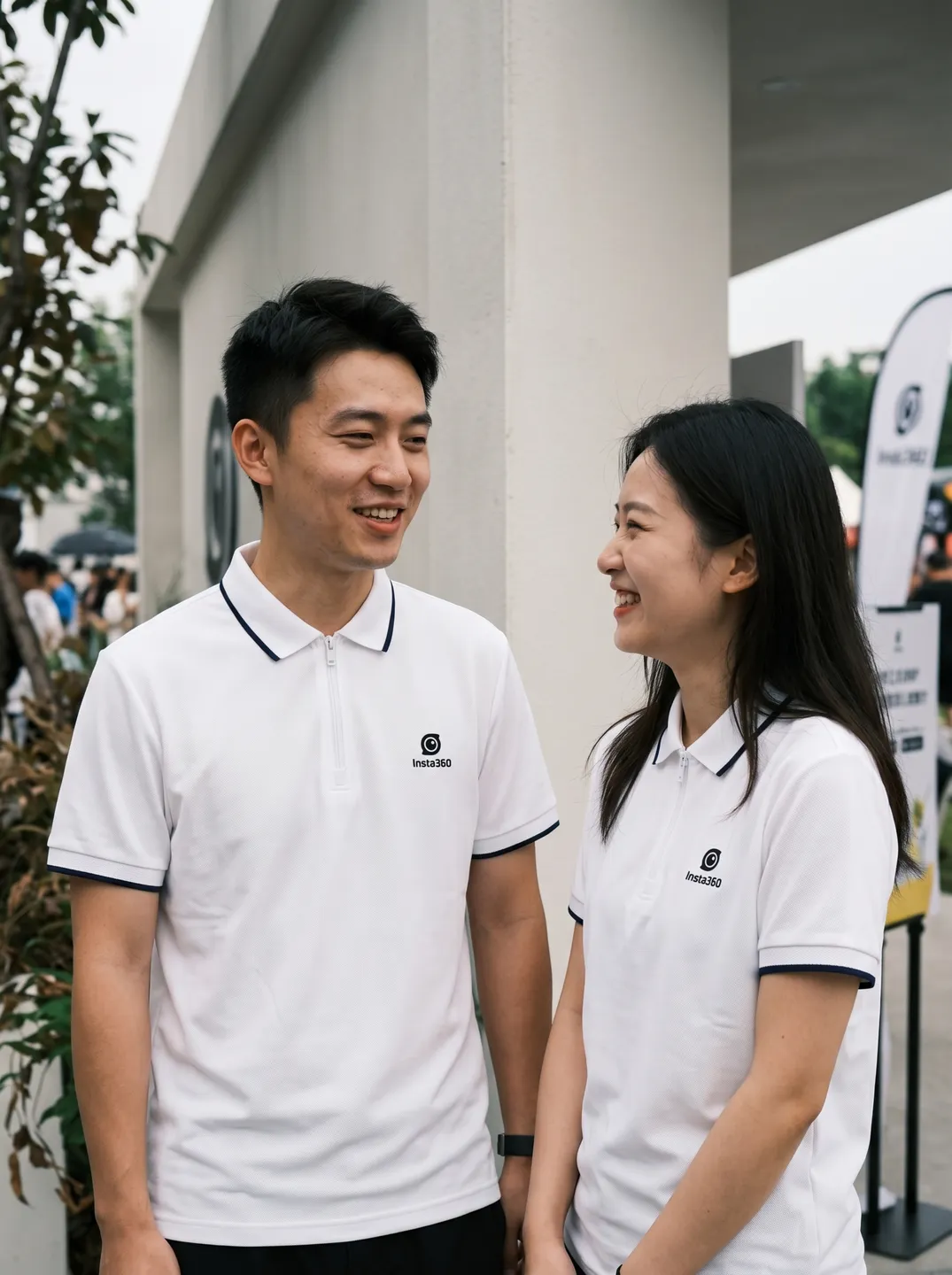 White Zip-Neck Polo Shirt · Styling and setting · PM-C-078 / 7