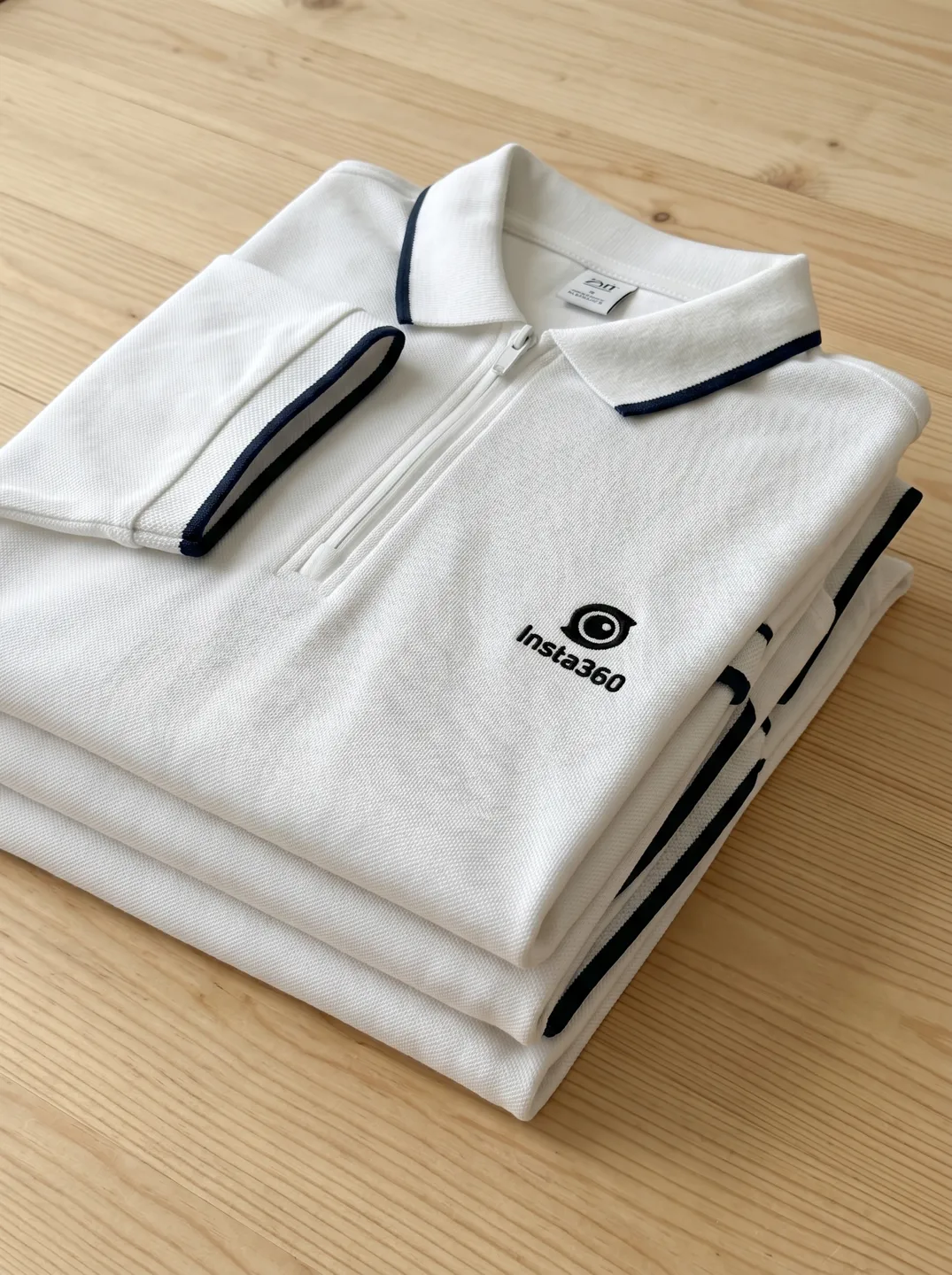 White Zip-Neck Polo Shirt · Garment overview · PM-C-078 / 4