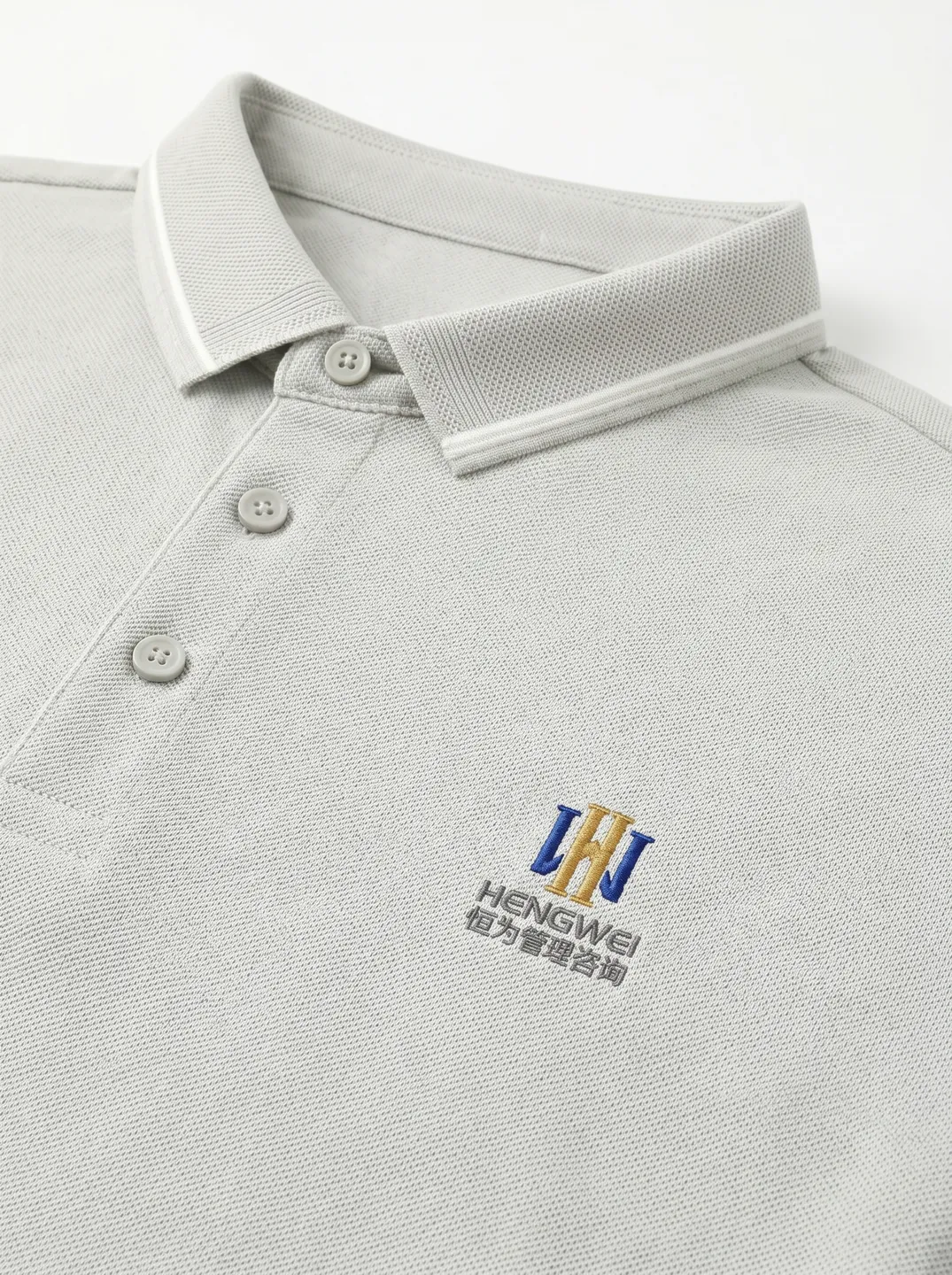 Light Grey Polo Shirt · Logo and design details · PM-C-090 / 3