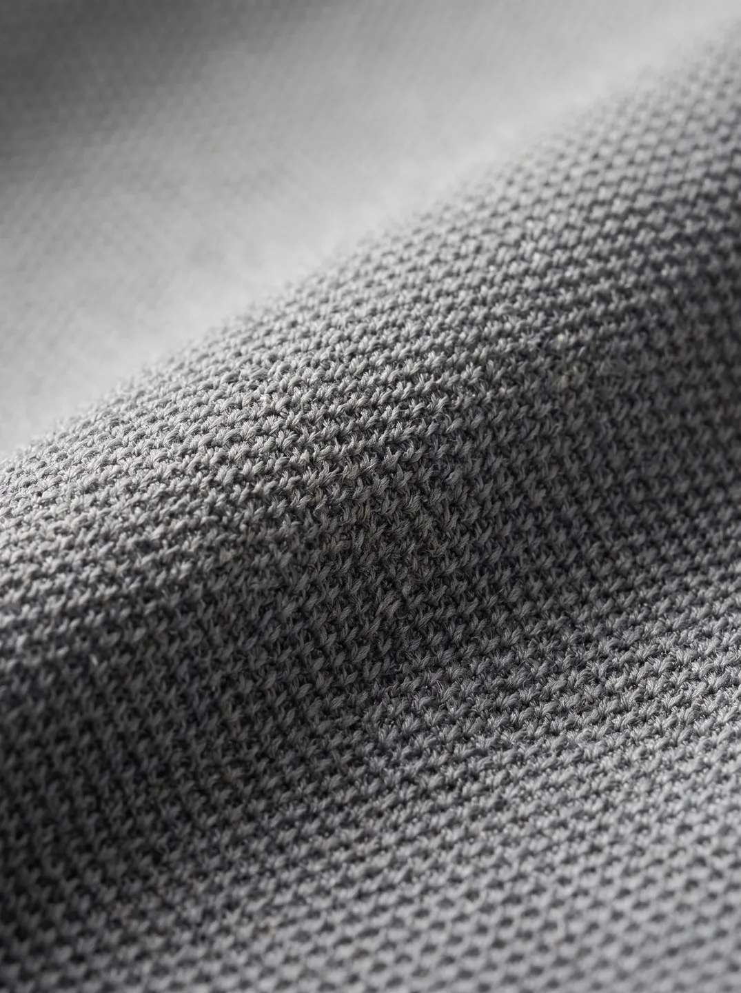Light Grey Polo Shirt · Logo and design details · PM-C-121 / 5