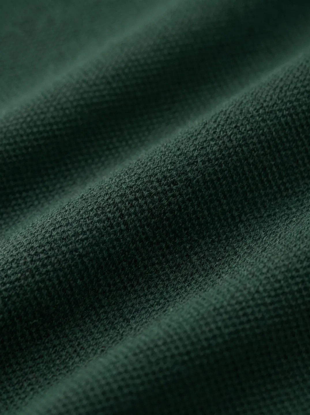 Deep Green Polo Shirt · Logo and design details · PM-C-140 / 5