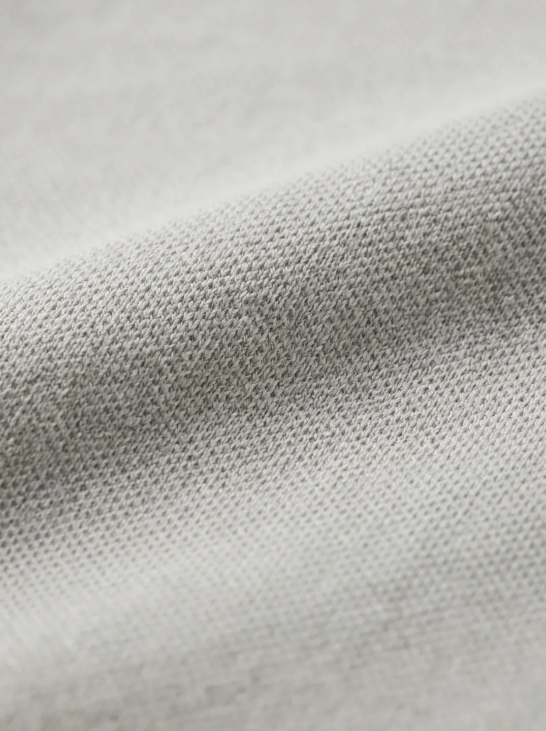 Light Grey Polo Shirt · Logo and design details · PM-C-142 / 5