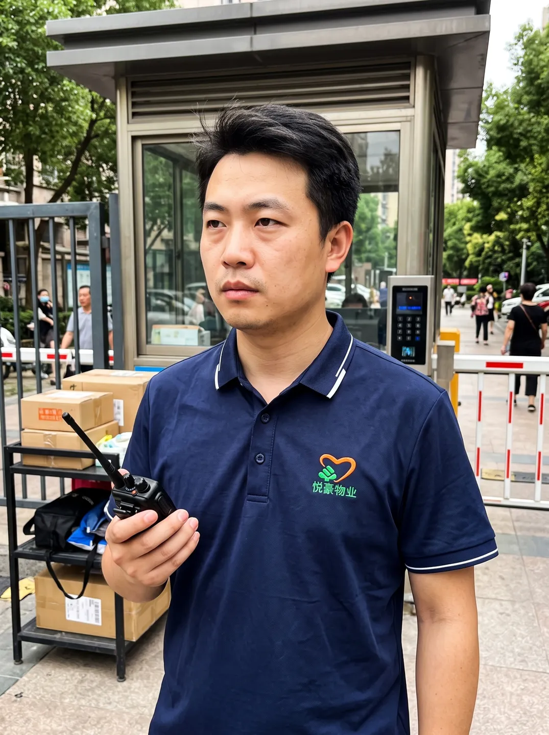 Navy Polo Shirt · Styling and setting · PM-C-147 / 8