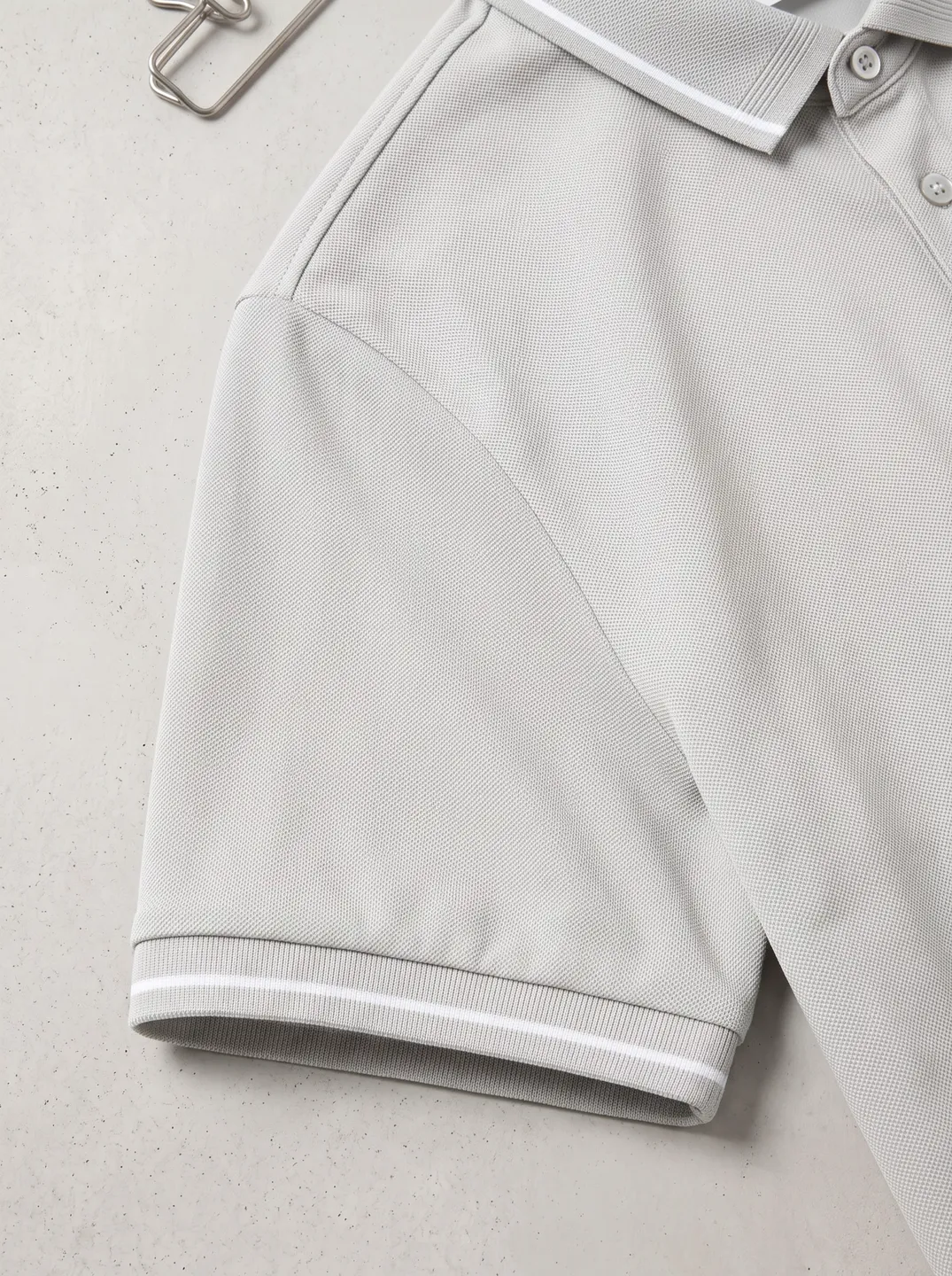 Light Grey Polo Shirt · Logo and design details · PM-C-157 / 4