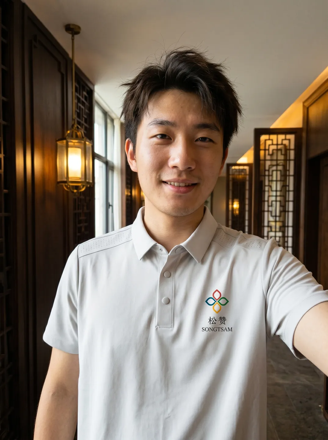 Light Grey Polo Shirt · Styling and setting · PM-C-199 / 6