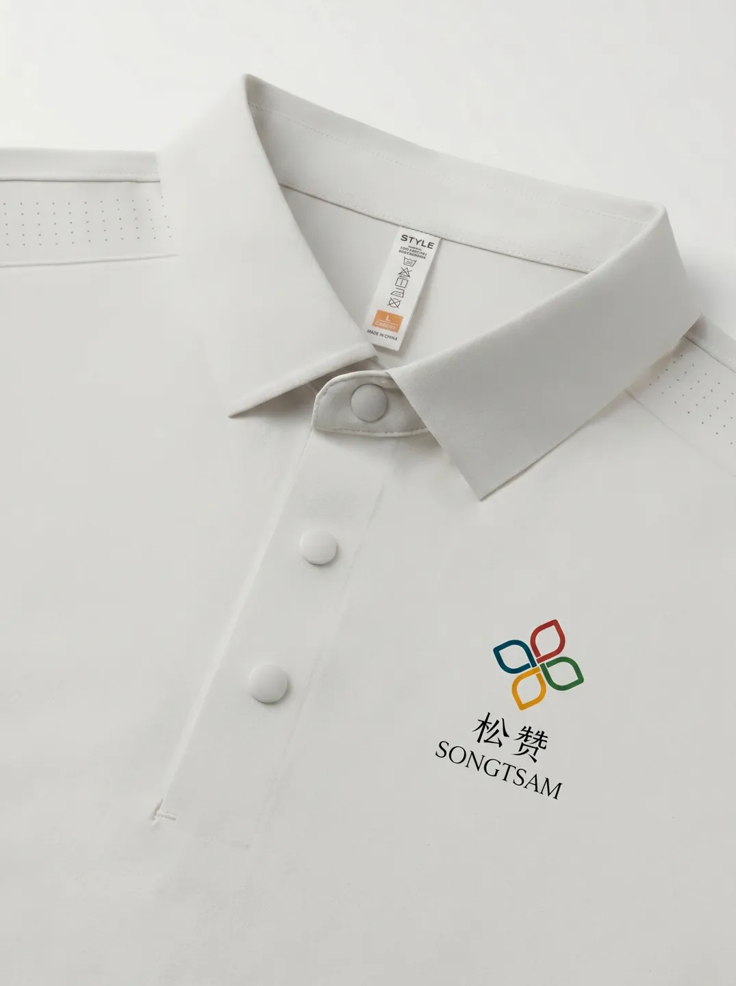 Light Grey Polo Shirt · Logo and design details · PM-C-199 / 3