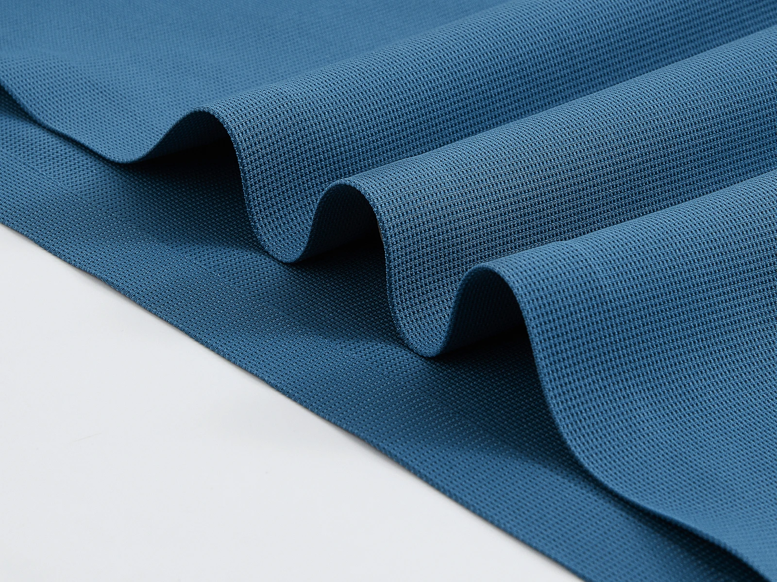 Seamless Waffle-Structure Nylon Short-Sleeve Polo · Fabric texture